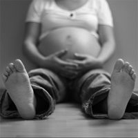 Femmes enceintes grossesse postpartum allaitement réflexologie Massage réflexologie plantaire Cardet Holos Massage